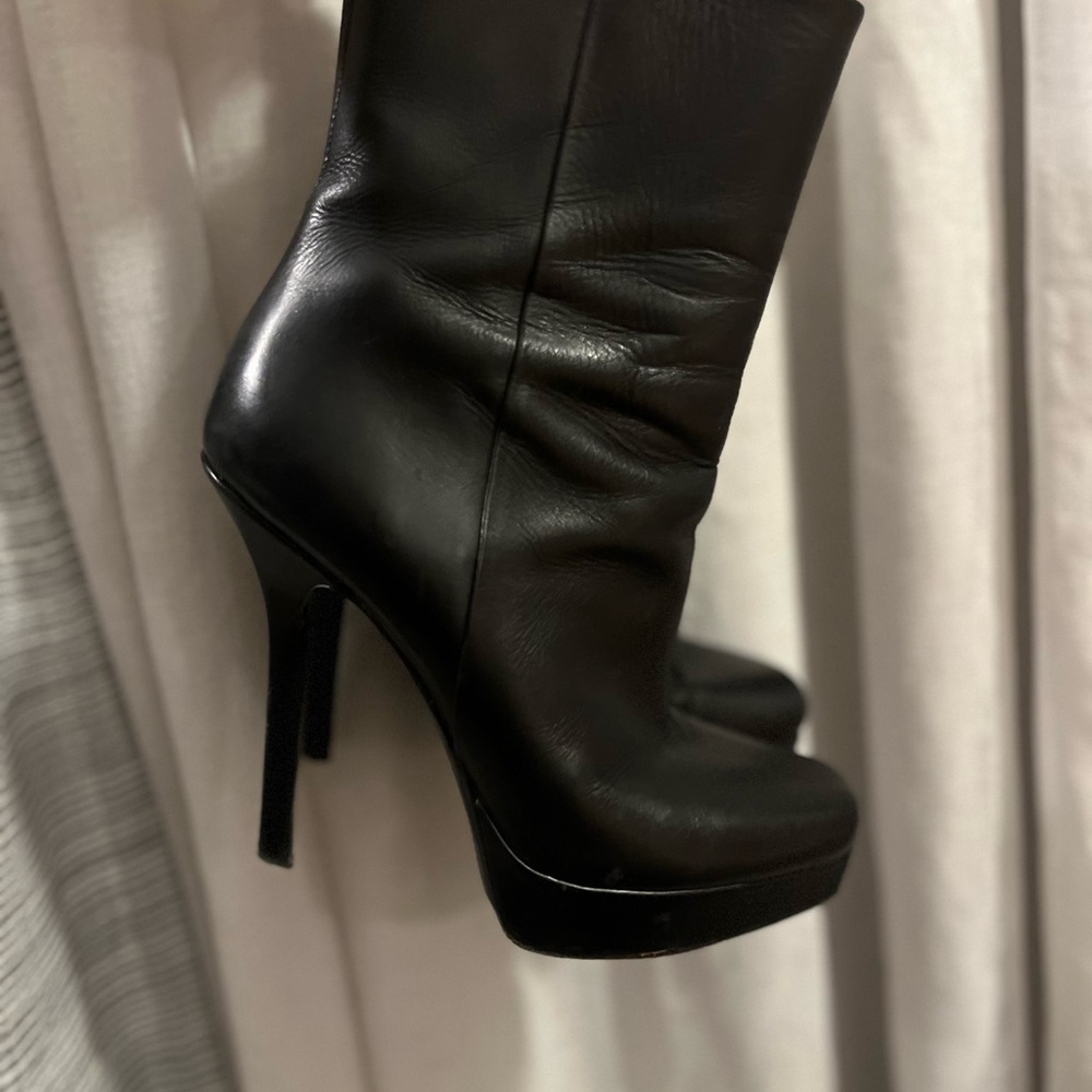 Gucci Black Heeled Boots with Platform Sole - Picture 10 of 10